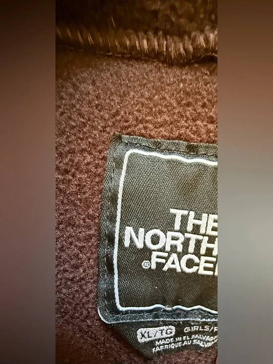 The North Face Deep Brown Fleece Jacket with Black Logo Patch - Picture 2 of 2